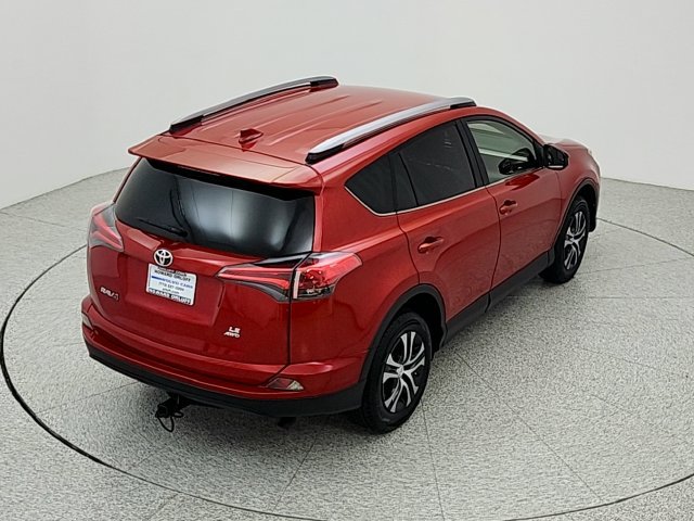 Used 2017 Toyota RAV4 LE w/ Carpet Mat Package AWD/4WD image 36