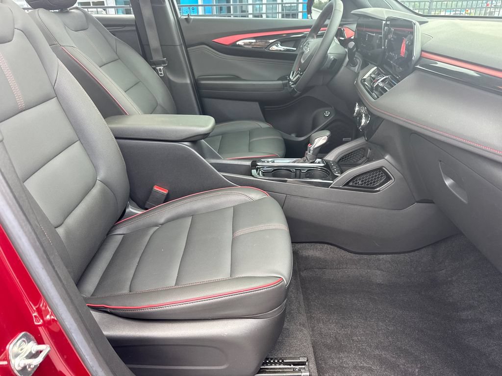 Used 2024 Chevrolet TrailBlazer RS w/ Convenience Package FWD image 14