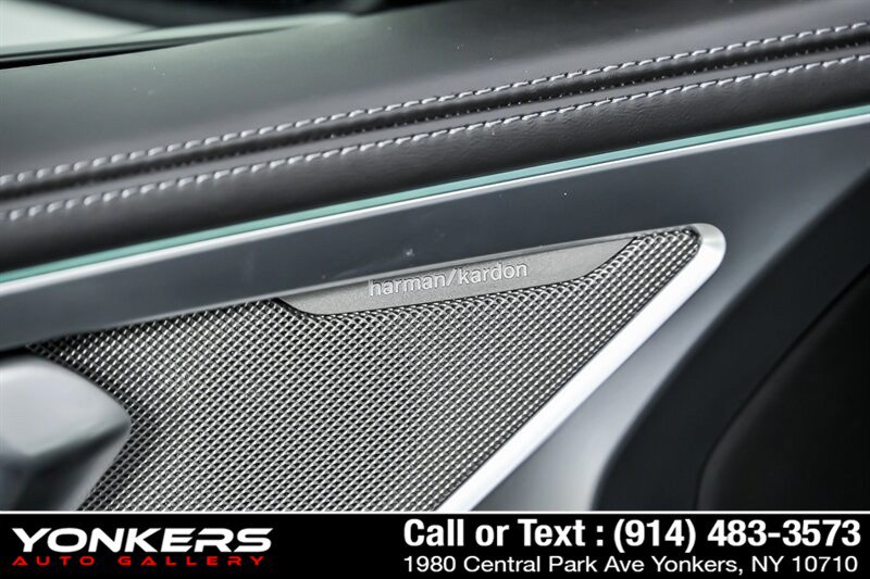 Used 2022 BMW M8 Competition w/ M Carbon Exterior Package AWD/4WD image 24