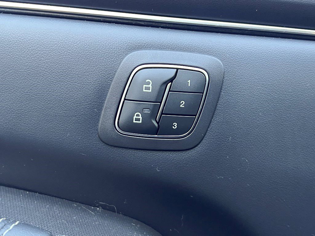 Certified 2021 Ford Mustang Mach-E Select w/ Comfort/Technology Package image 26