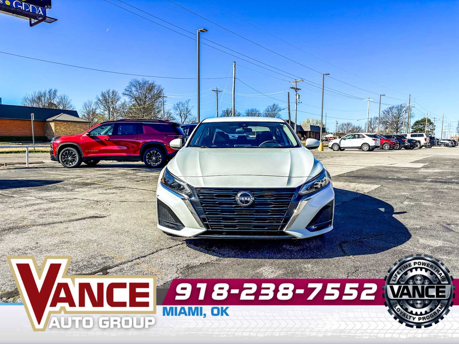 Used 2023 Nissan Altima 2.5 SV image 2