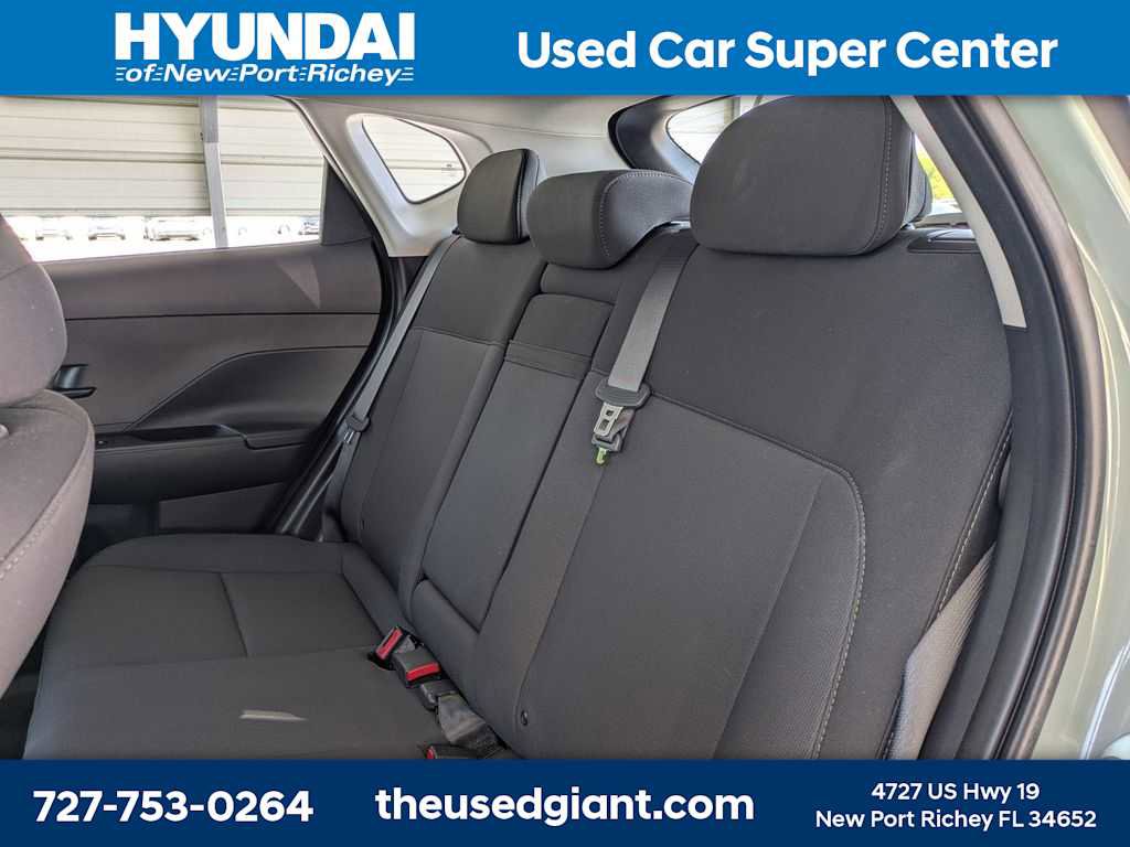 Used 2024 Hyundai Kona SE image 14