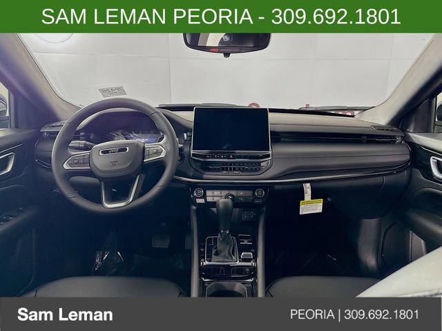 New 2026 Jeep Compass Latitude image 19