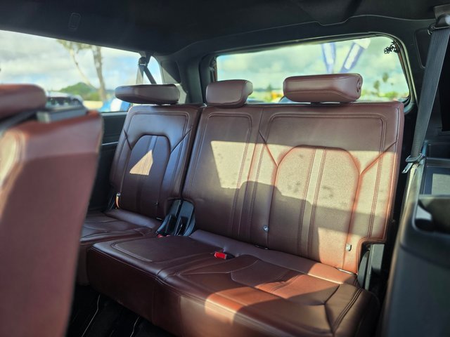 Used 2024 Ford Expedition Max Limited image 16