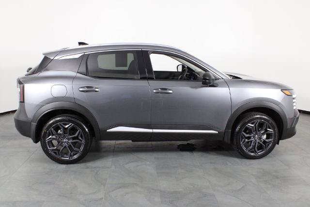 Certified 2026 Nissan Kicks SR FWD image 12