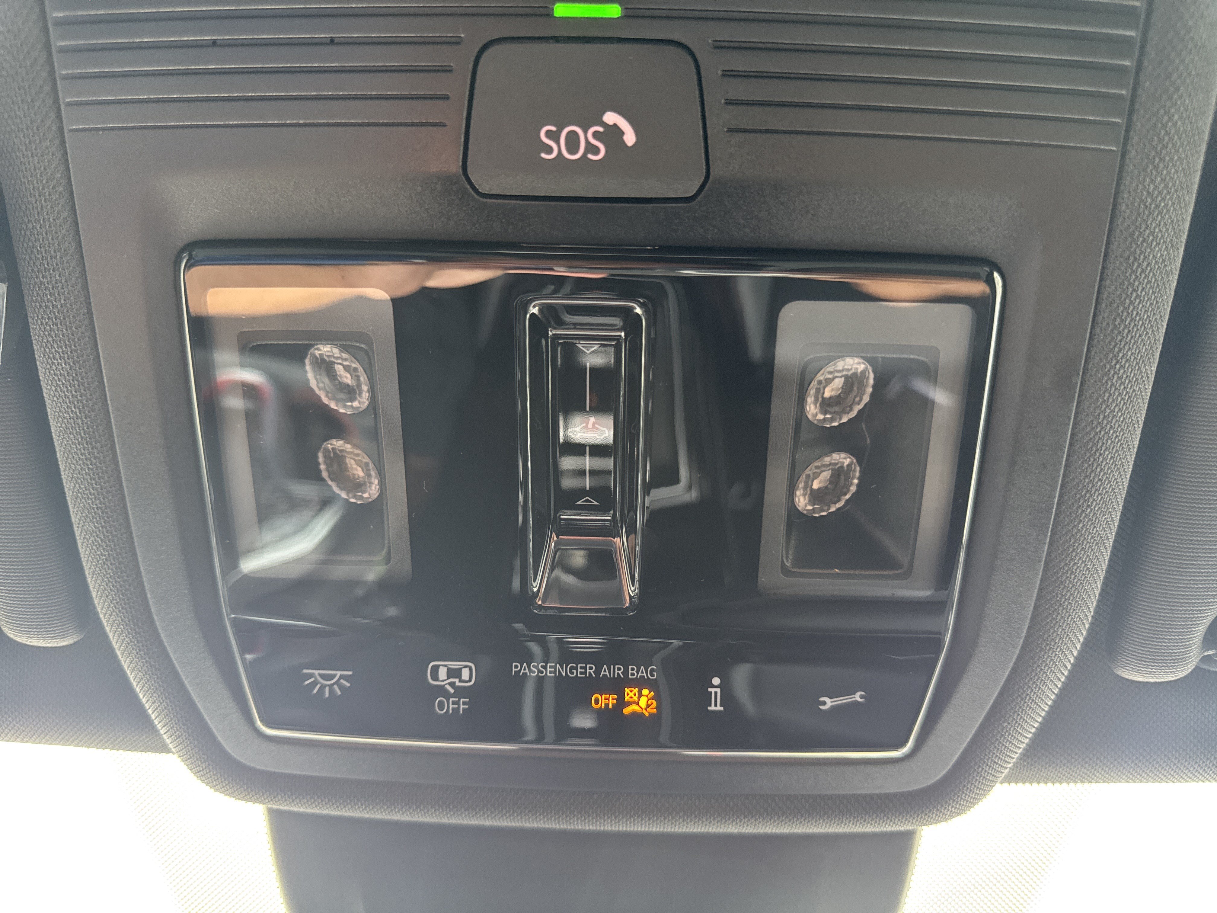 Used 2024 Volkswagen GTI SE FWD image 23