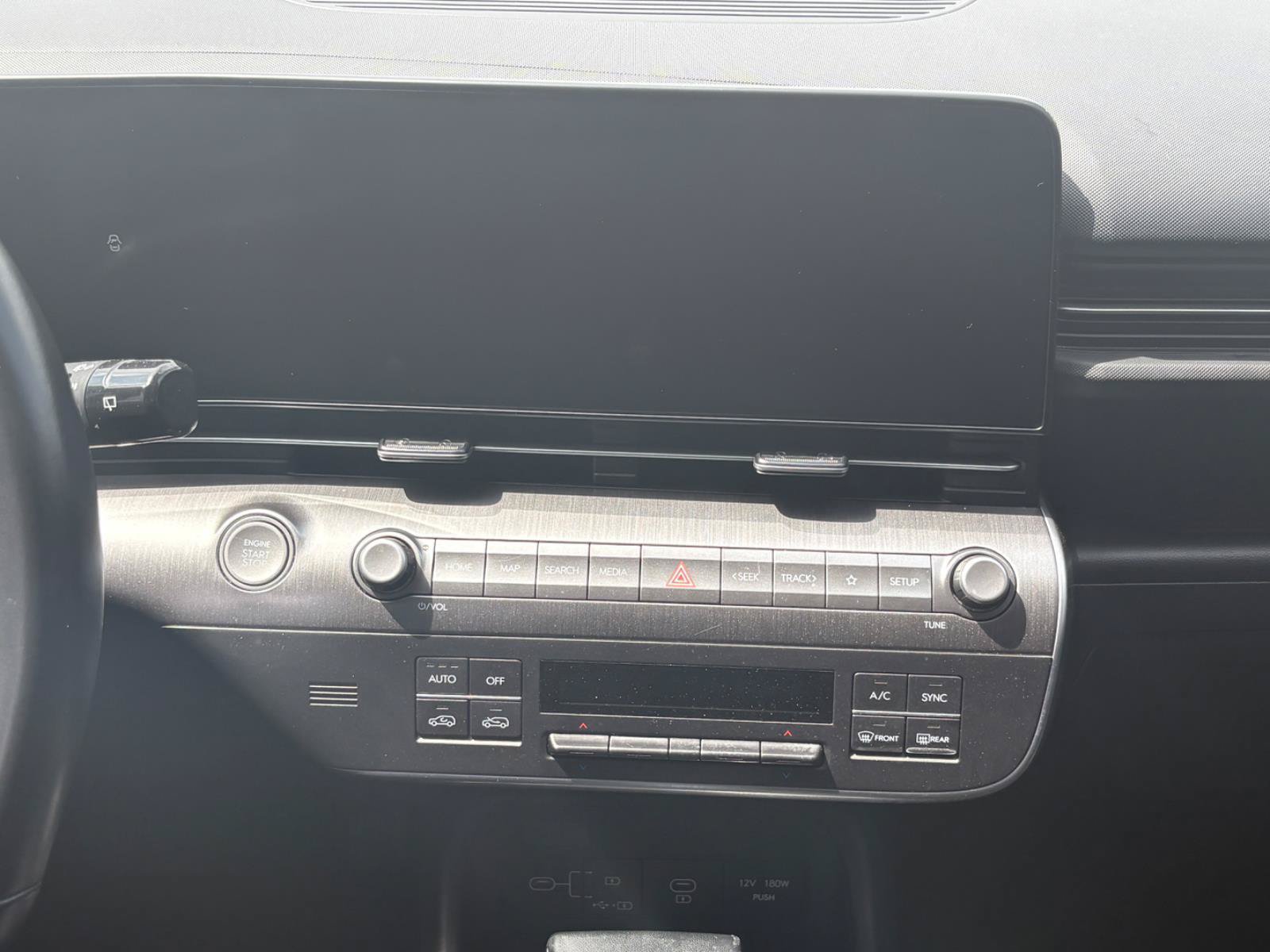 Used 2024 Hyundai Kona SEL FWD image 21