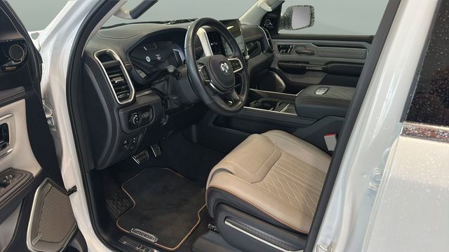 Used 2025 RAM 1500 Tungsten AWD/4WD image 9