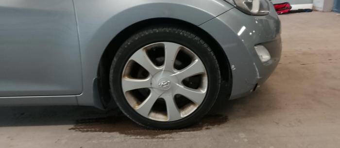 Used 2012 Hyundai Elantra Limited FWD image 14