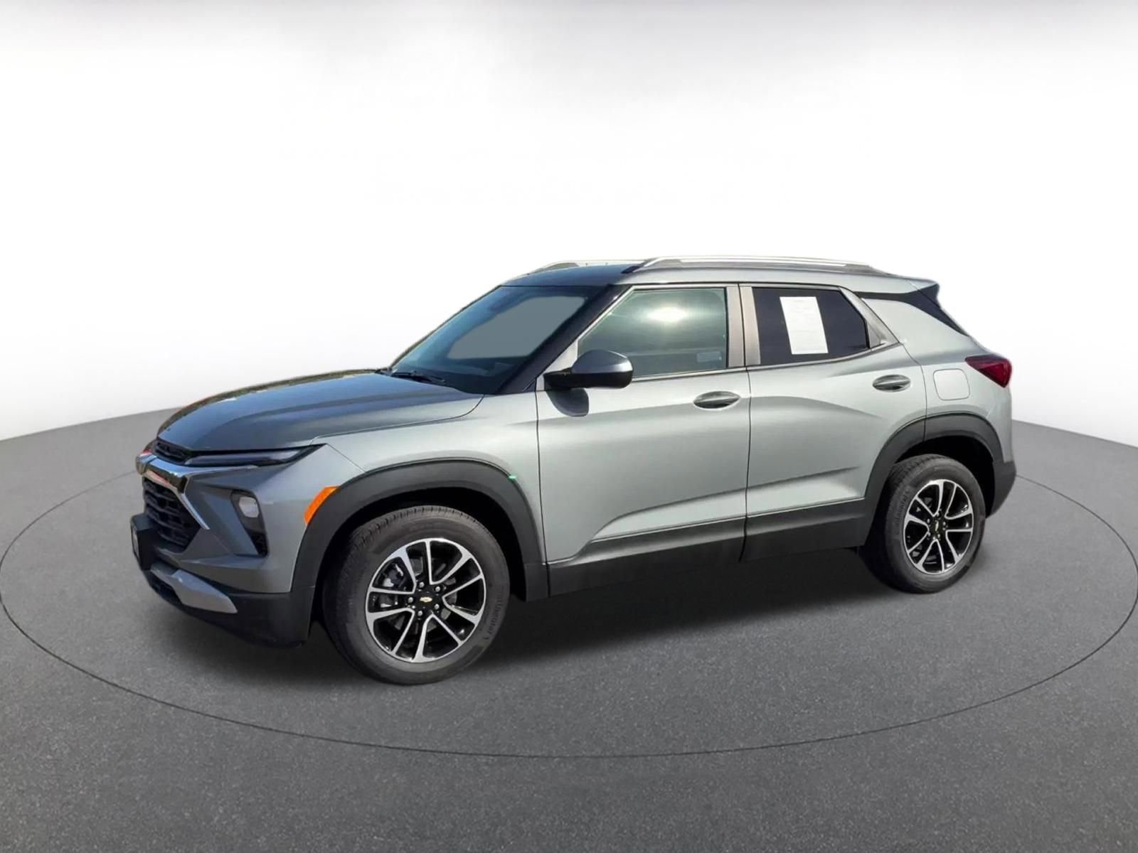 Used 2025 Chevrolet TrailBlazer LT image 8
