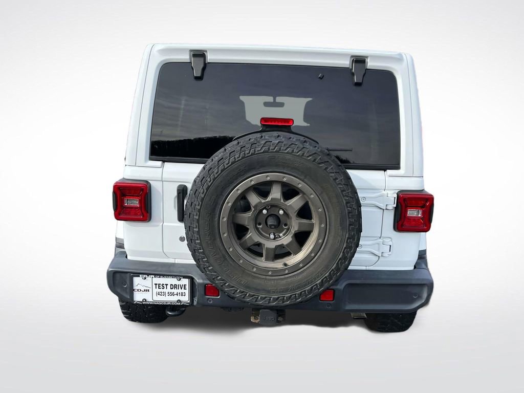 Used 2018 Jeep Wrangler Unlimited Sahara image 4