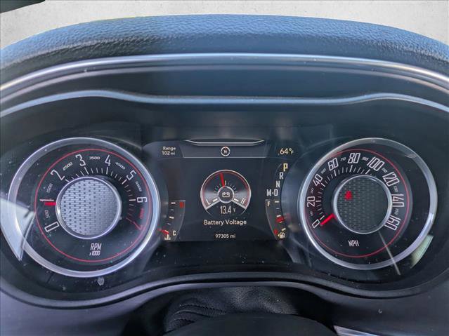 Used 2015 Dodge Challenger SXT image 11