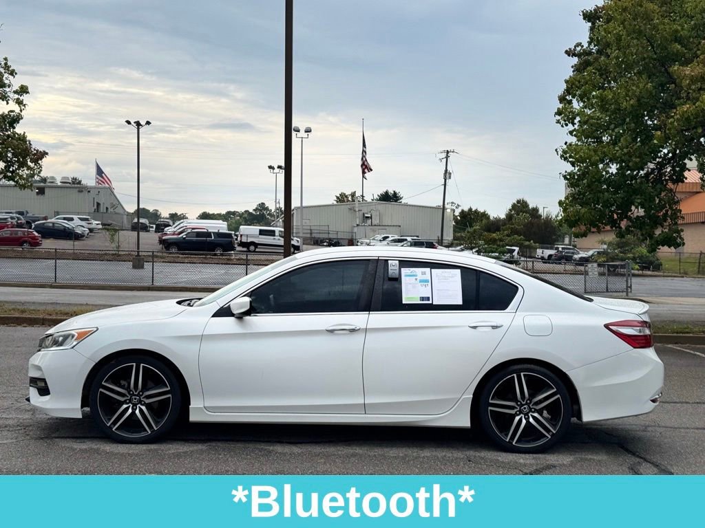 Used 2017 Honda Accord Sport image 6