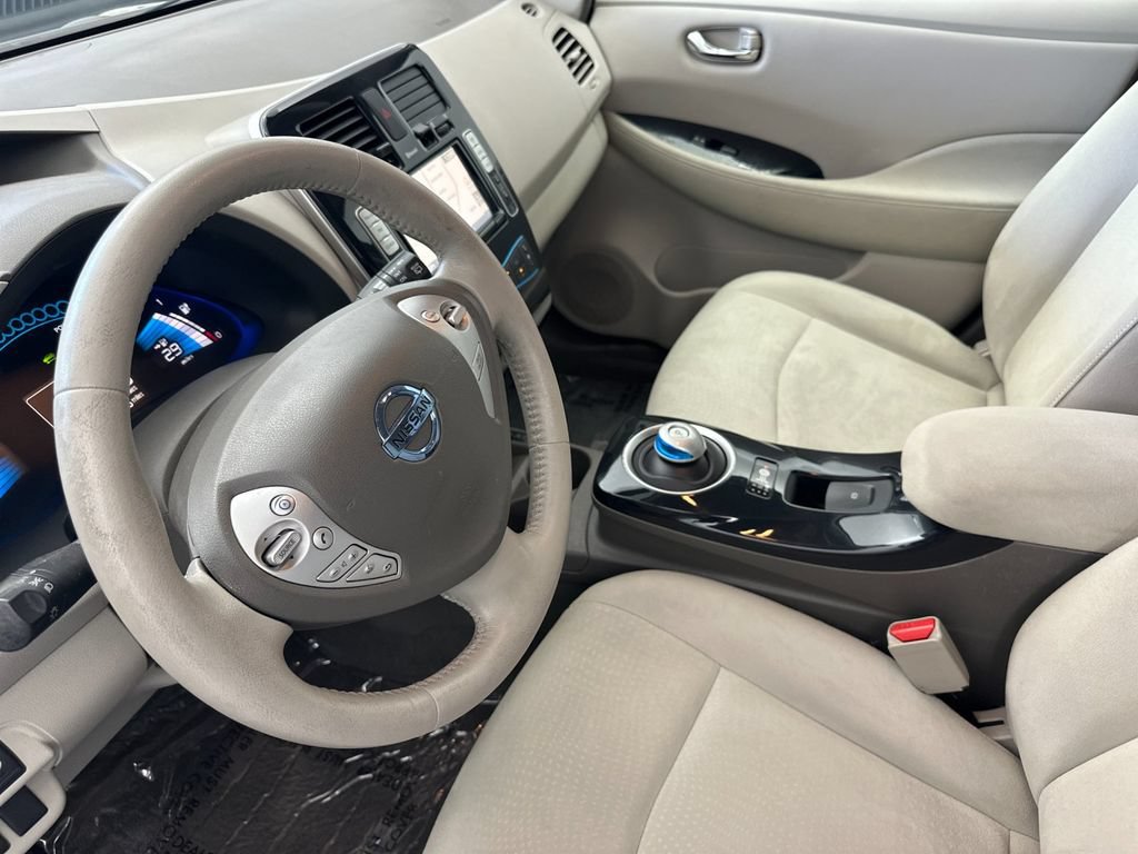 Used 2012 Nissan Leaf SV FWD image 9