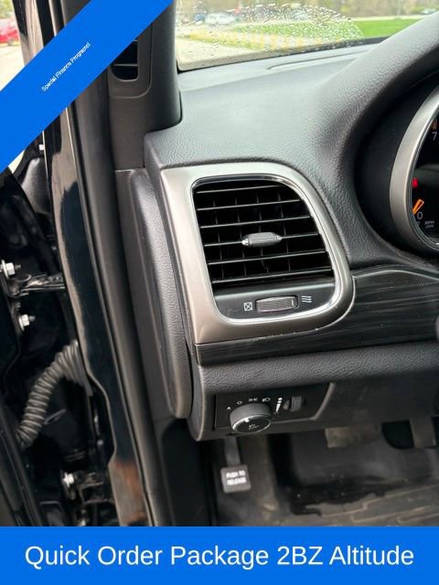 Used 2020 Jeep Grand Cherokee Altitude AWD/4WD image 14