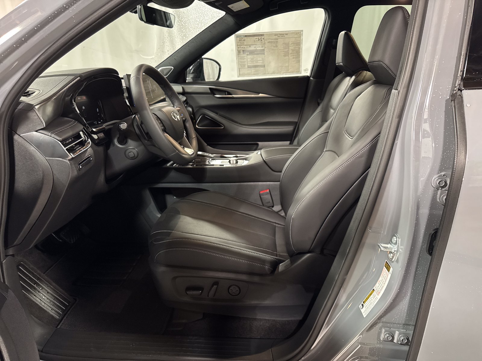 New 2027 INFINITI QX60 Sport w/ Dark Cargo Package AWD/4WD image 3