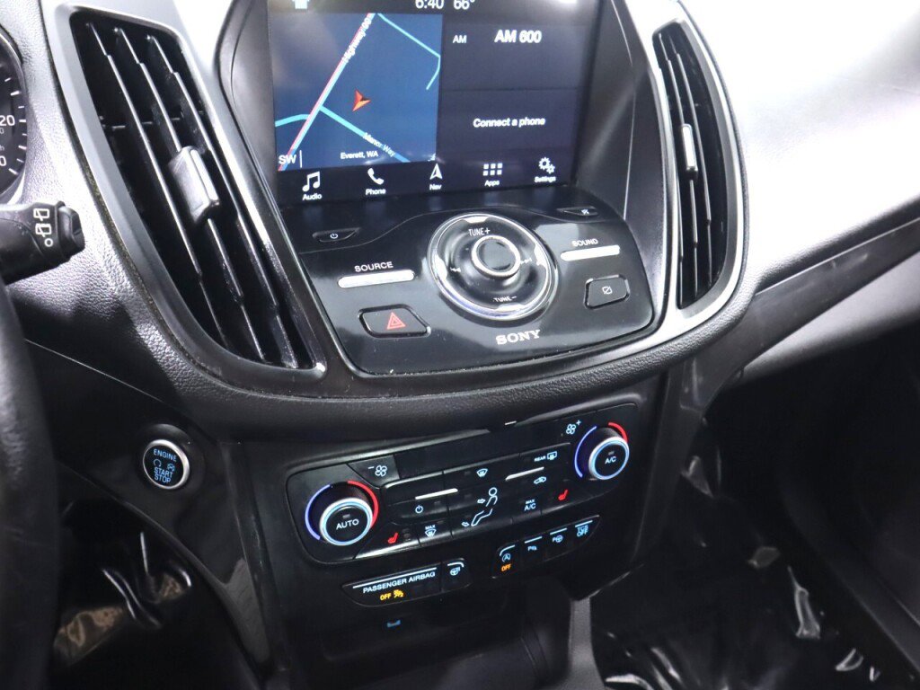 Used 2019 Ford Escape Titanium AWD/4WD image 15