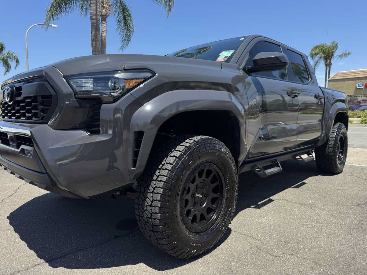 Used 2024 Toyota Tacoma TRD Sport AWD/4WD image 13
