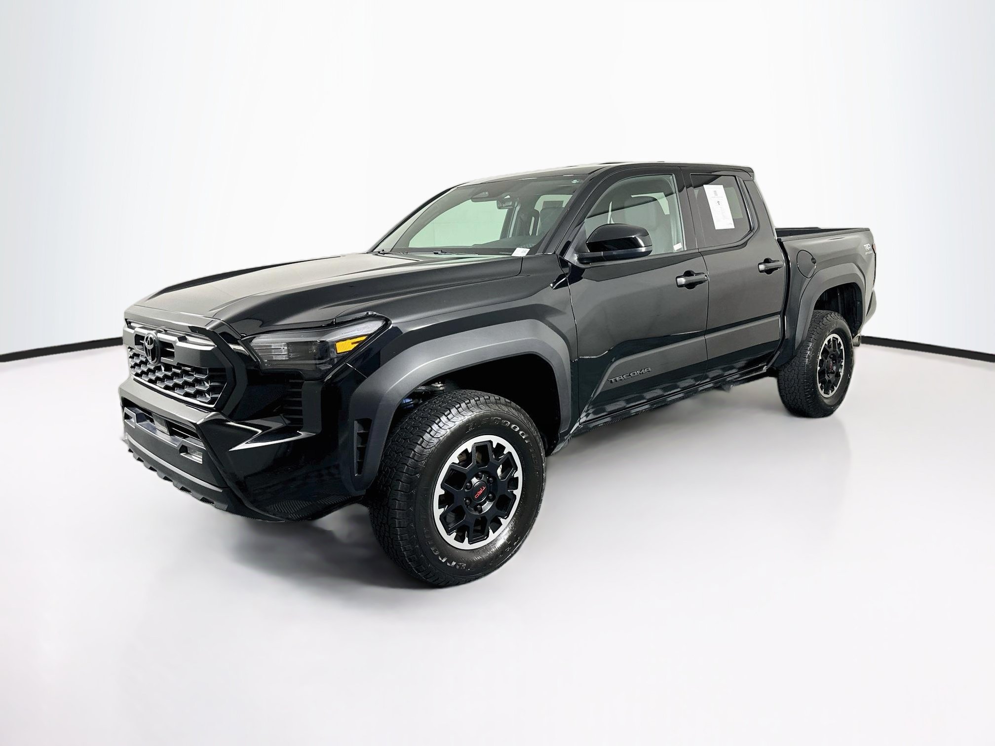 Used 2026 Toyota Tacoma TRD Off-Road AWD/4WD image 3