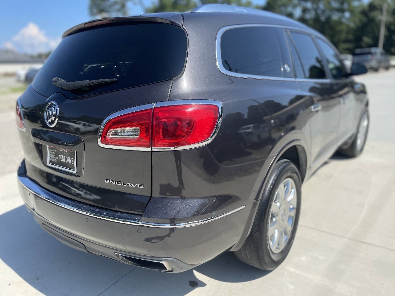 Used 2015 Buick Enclave Leather w/ Trailering Package FWD image 10