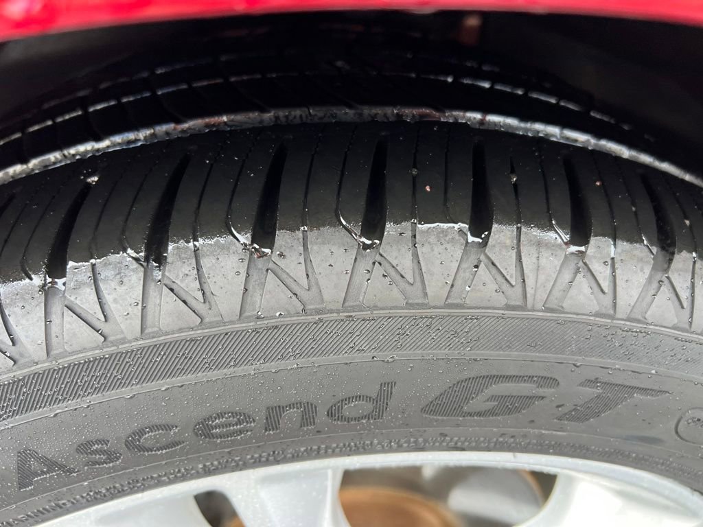 Used 2018 Ford Fusion SE image 30