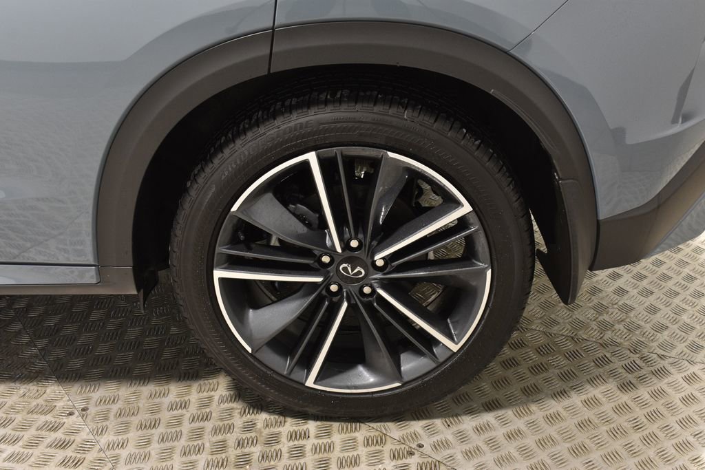 Certified 2025 INFINITI QX55 Essential image 37