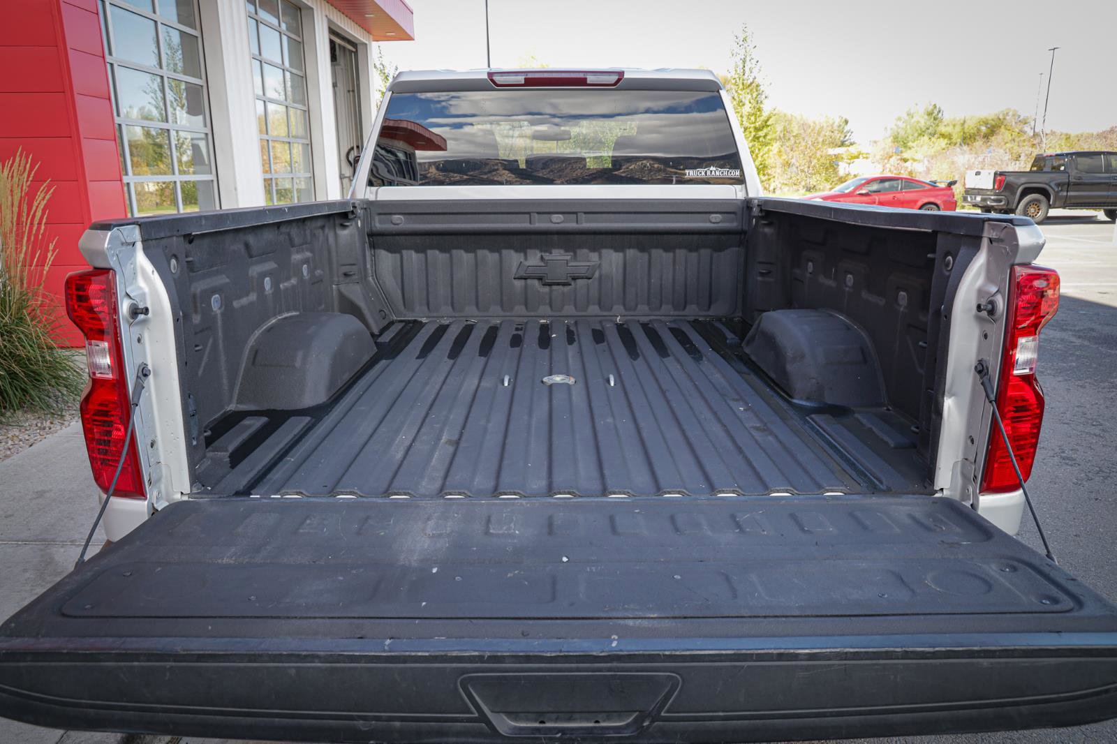 Used 2023 Chevrolet Silverado 3500 LT w/ Convenience Package image 5