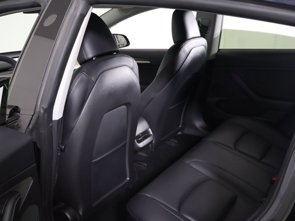 Used 2023 Tesla Model 3 Standard Range image 30