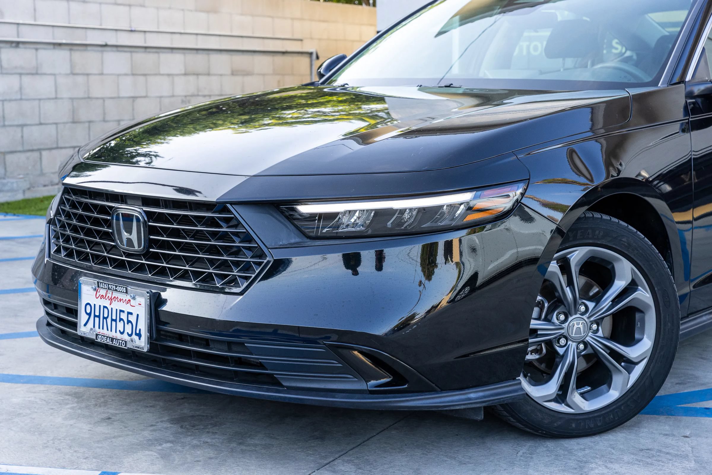 Used 2023 Honda Accord EX image 7