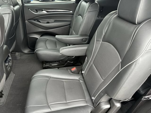 Used 2020 Buick Enclave Avenir w/ Avenir Technology Package FWD image 27