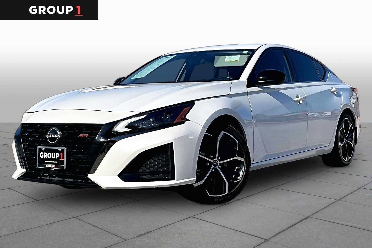 Certified 2024 Nissan Altima 2.5 SR FWD image 1