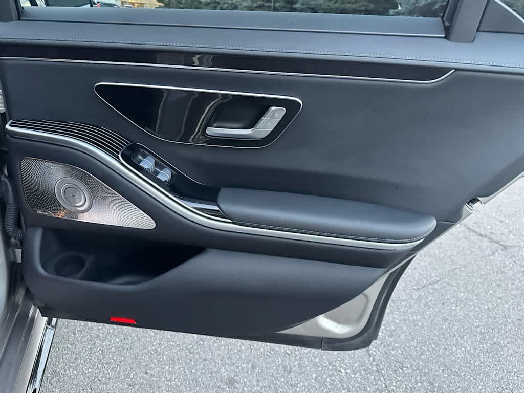 Used 2022 Mercedes-Benz S 580 4MATIC Sedan image 34