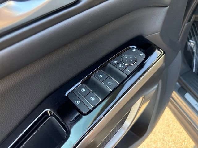 Used 2024 Nissan Pathfinder Platinum w/ Cargo Package image 10