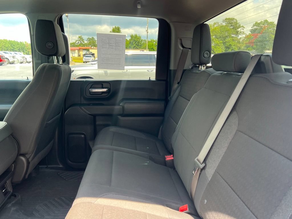Used 2025 Chevrolet Silverado 2500 Custom w/ Custom Convenience Package AWD/4WD image 9