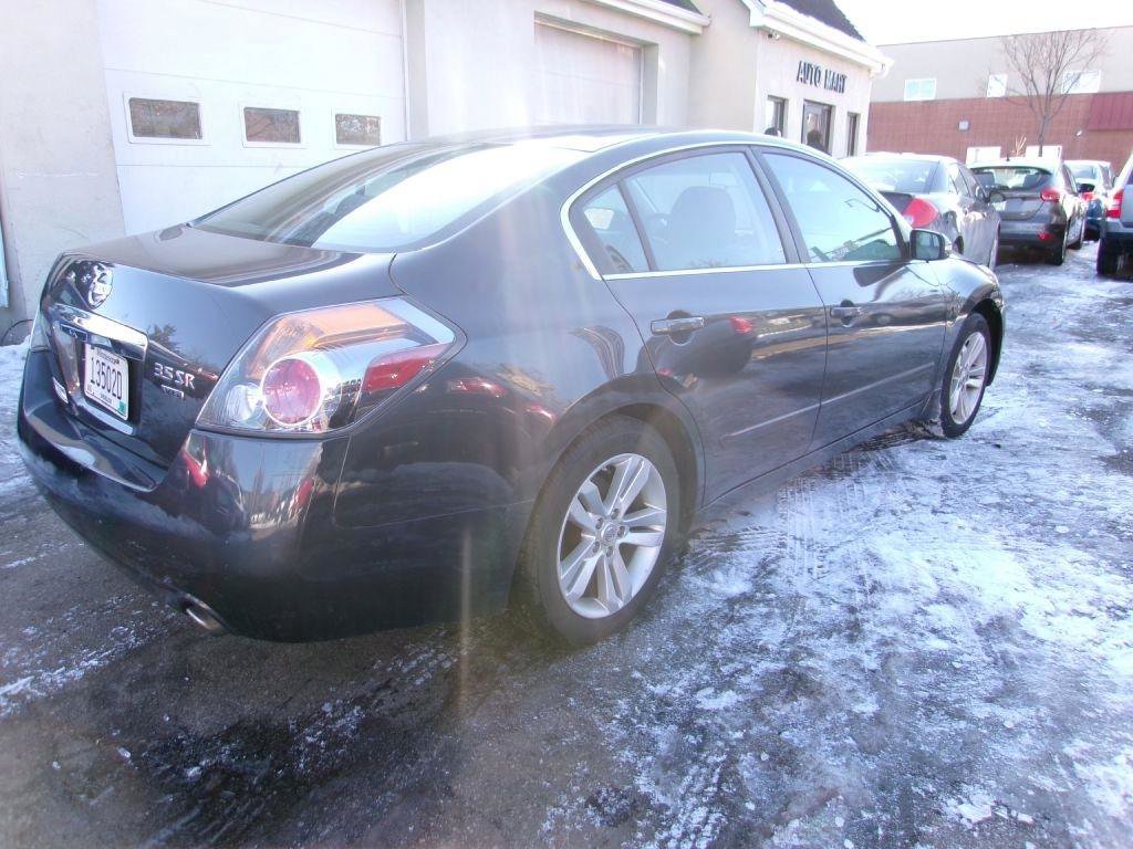 Used 2012 Nissan Altima 3.5 SR FWD image 6