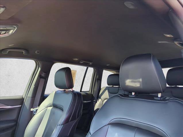 Used 2024 Jeep Grand Cherokee Limited w/ Trailer Tow Package image 15