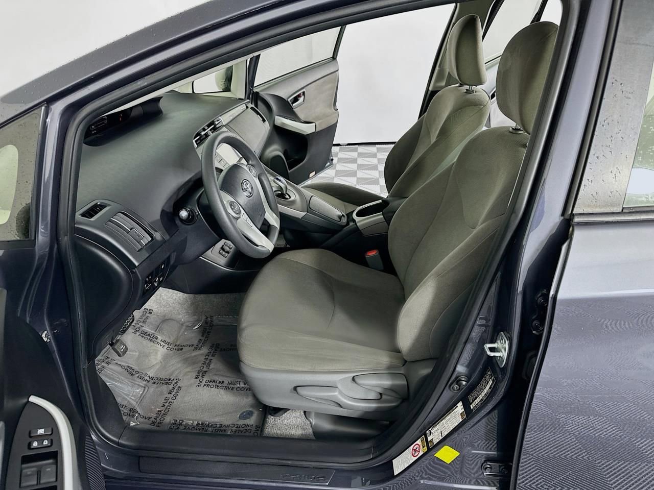 Used 2015 Toyota Prius Prime Plug-In Hybrid image 24