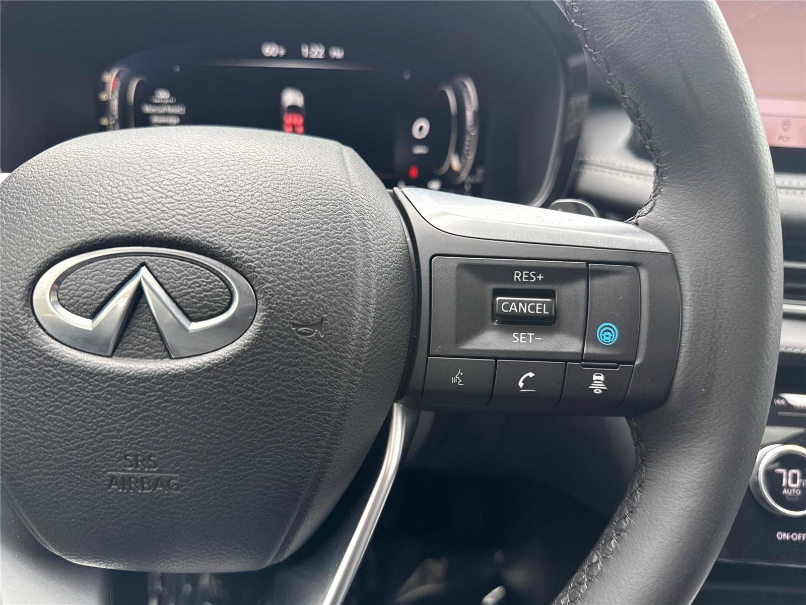 Used 2023 INFINITI QX60 Luxe w/ Cargo Package AWD/4WD image 19