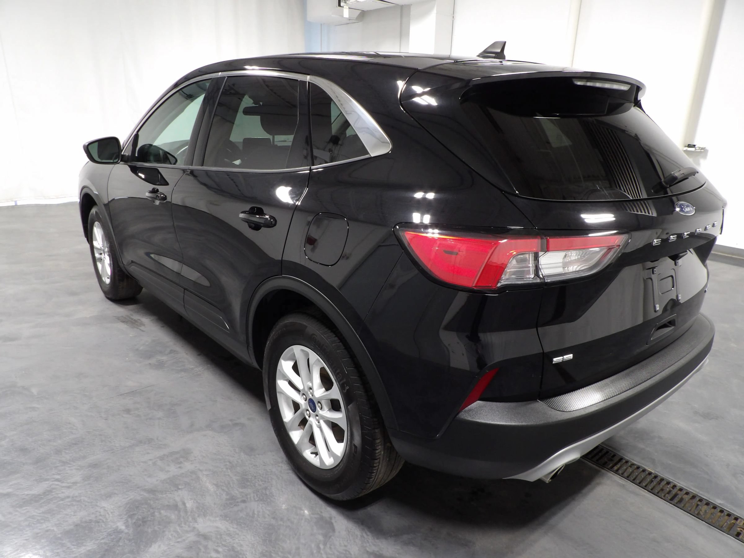 Used 2022 Ford Escape SE w/ Convenience Package AWD/4WD image 7
