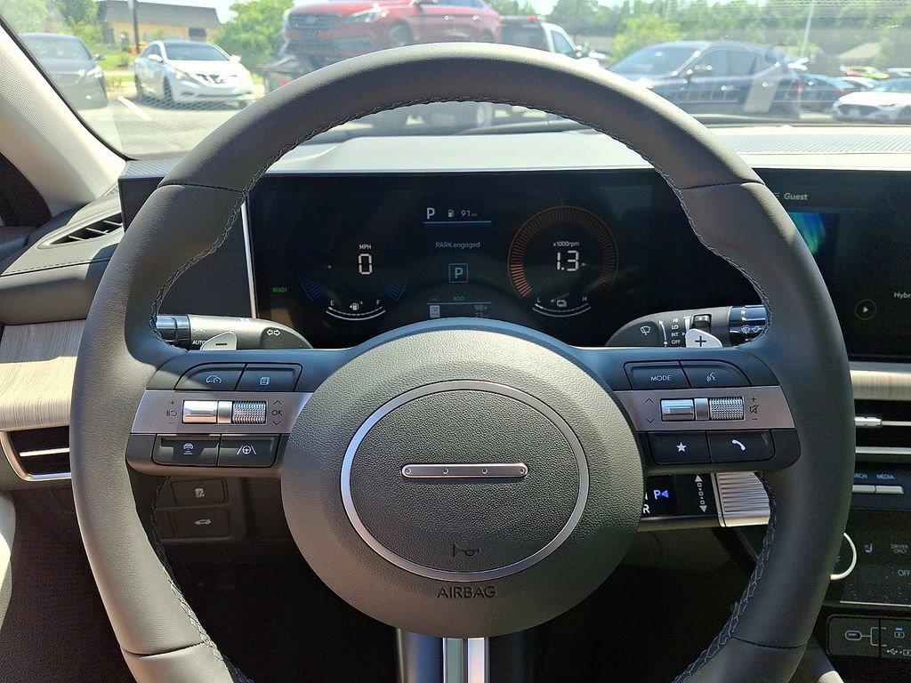 New 2025 Hyundai Sonata SEL FWD image 14