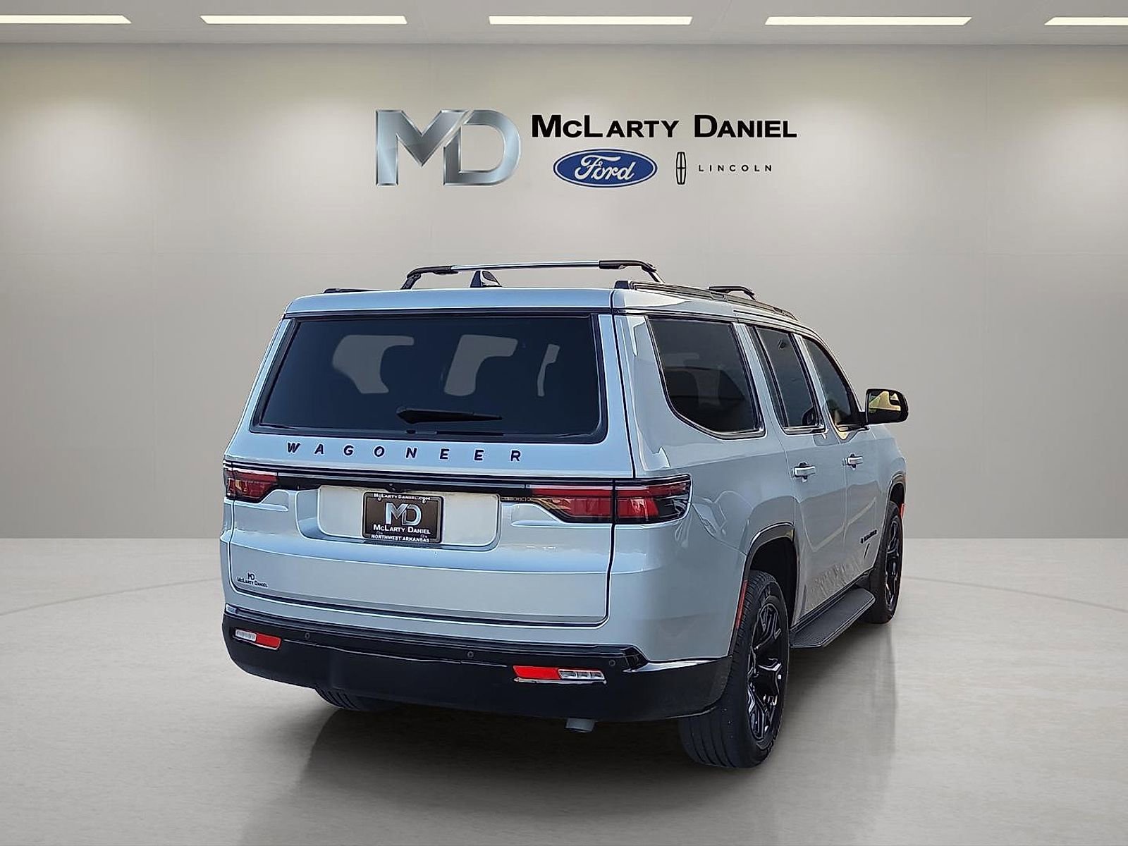 Used 2024 Jeep Wagoneer Series II image 5