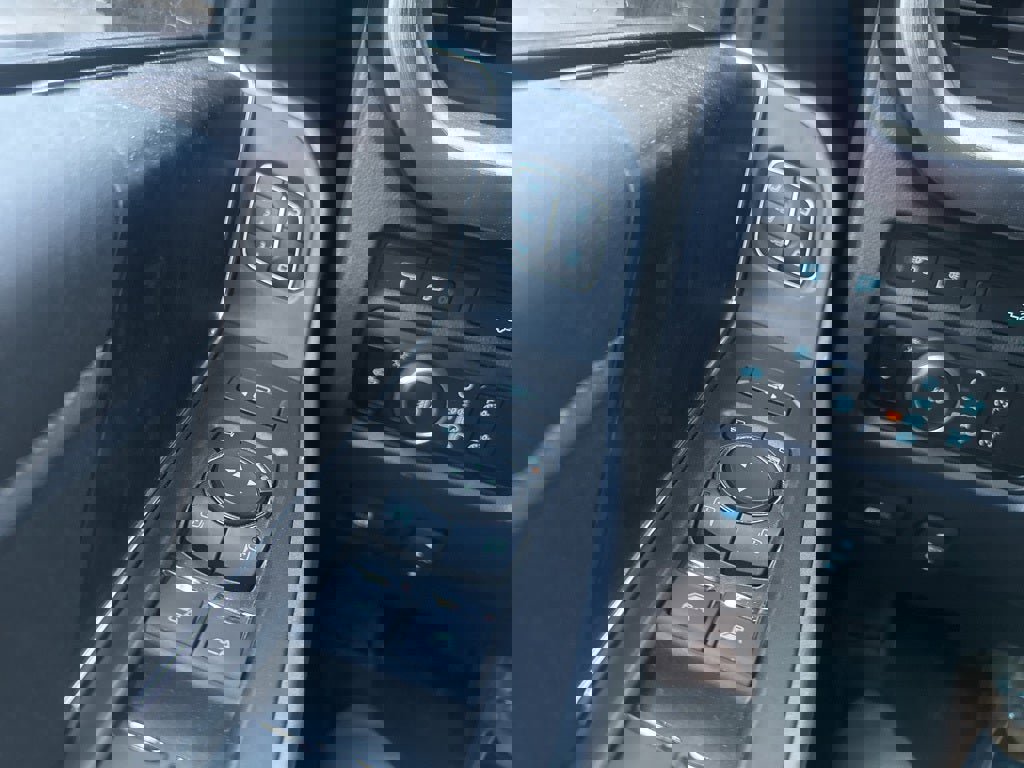 Used 2023 Ford F350 Lariat w/ Tow Technology Package image 10