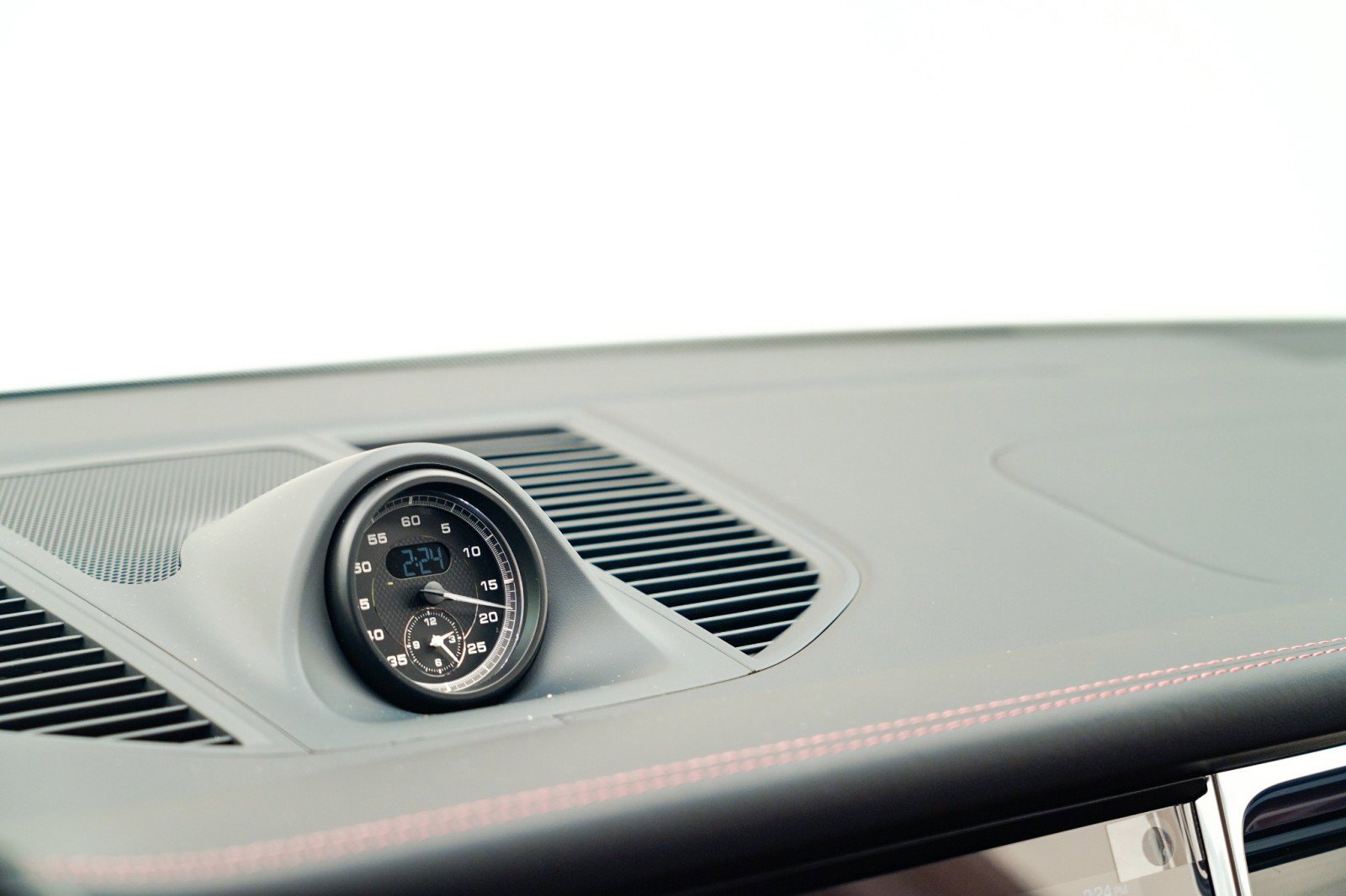 New 2026 Porsche Macan image 27