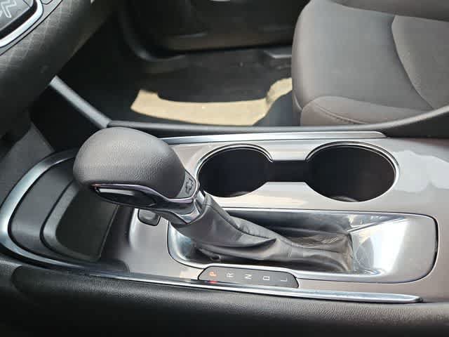Used 2022 Chevrolet Malibu LS w/ Driver Confidence Package II FWD image 25