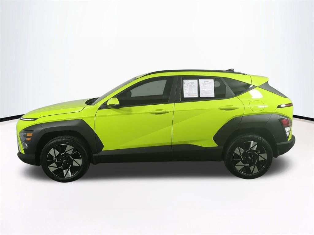 Certified 2025 Hyundai Kona SEL image 8
