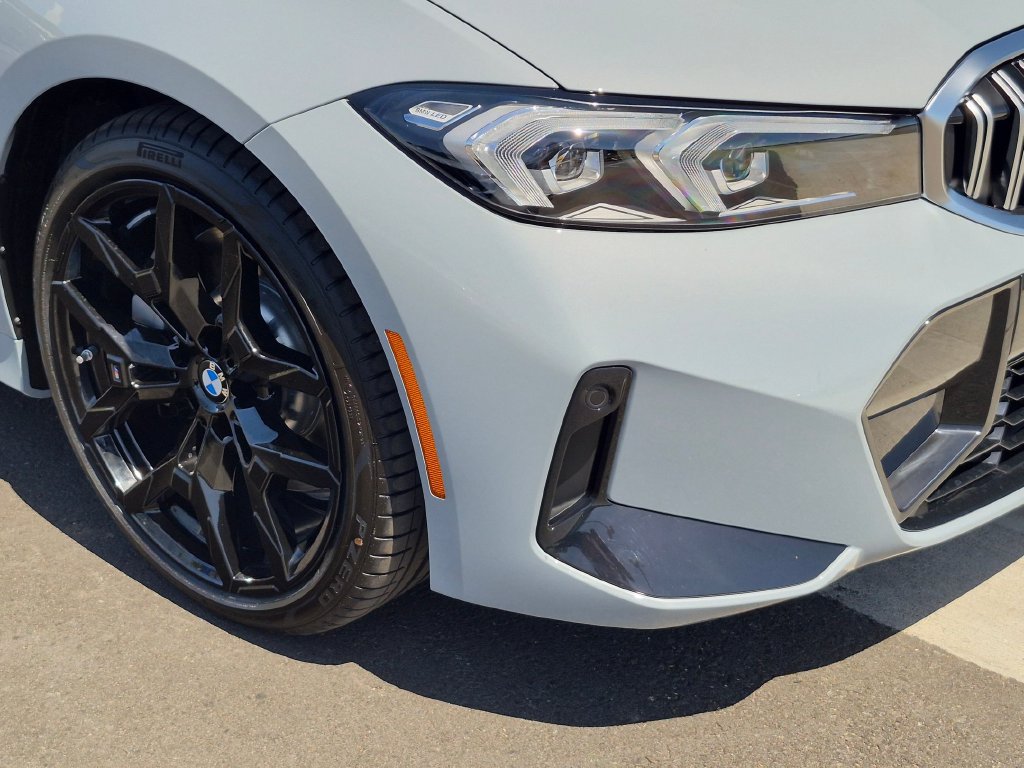 New 2026 BMW 330i Sedan w/ M Sport Package RWD image 18