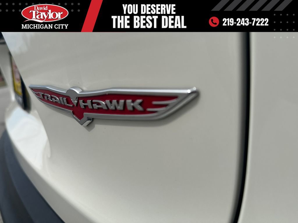 Used 2019 Jeep Cherokee Trailhawk image 36