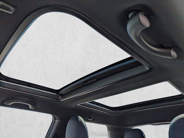 Certified 2025 MINI Cooper 2-Door Hardtop FWD image 16