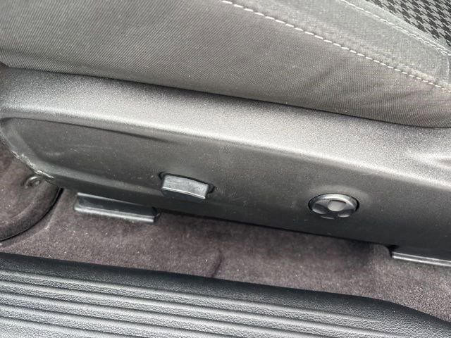 Used 2016 Dodge Challenger SXT w/ Super Sport Group (SS/T) image 12