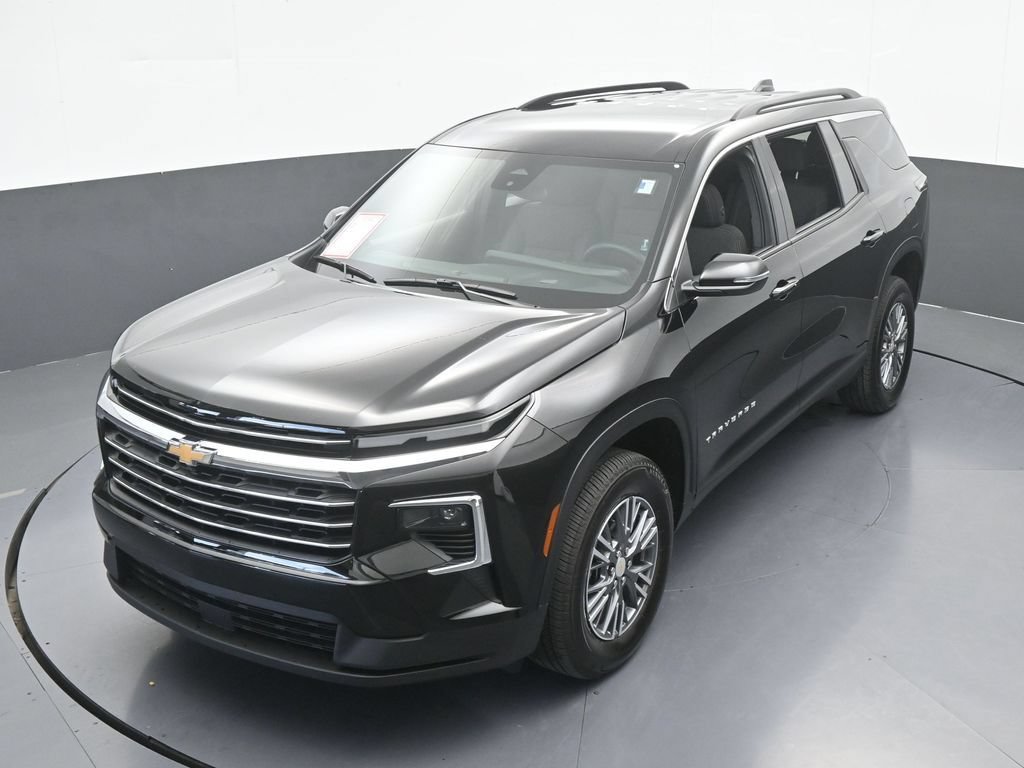 Used 2026 Chevrolet Traverse LT FWD image 46